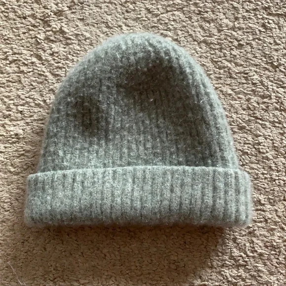 Nordstrom rack beanie hat - Picture 1 of 4